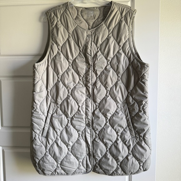 32° Long Puffy Vest - Picture 1 of 4